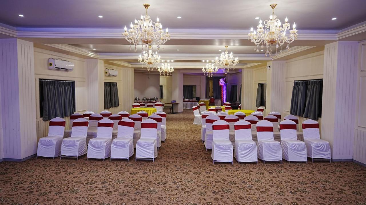 L P Regency, Pune Exterior foto